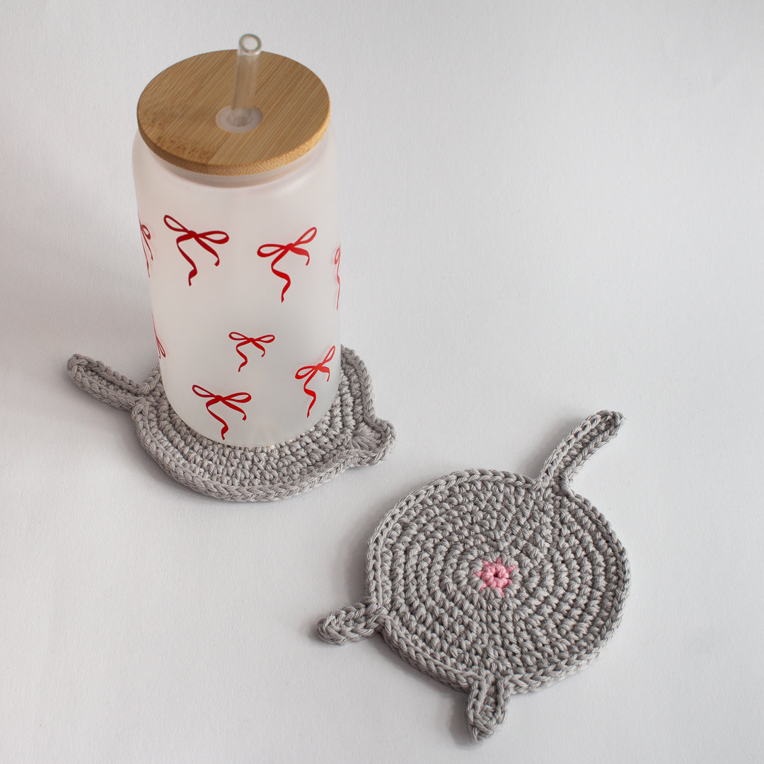 Kissan pylly lasinalunen