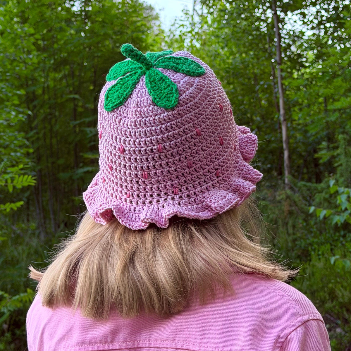 Vaaleanpunainen mansikkahattu