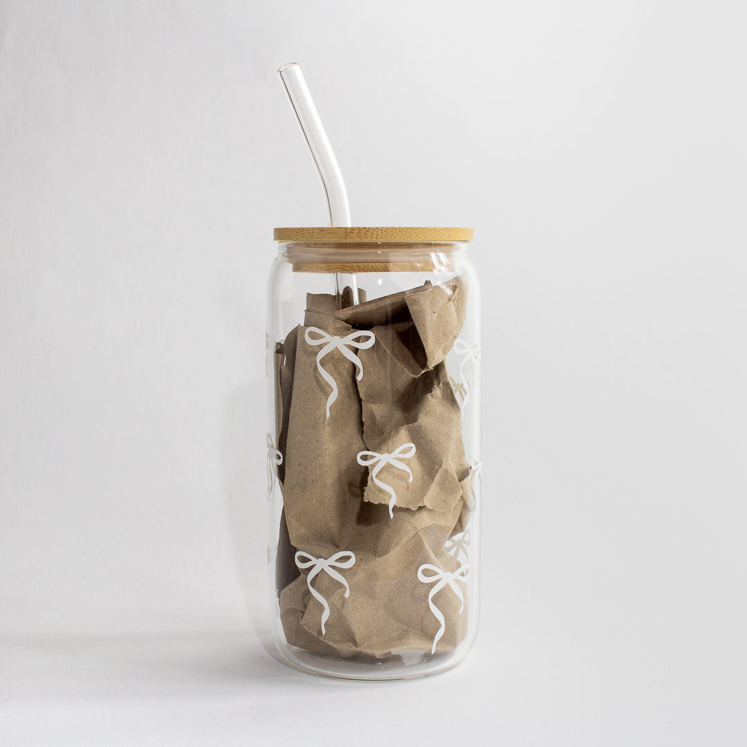 Lasinen tumbler - rusetti